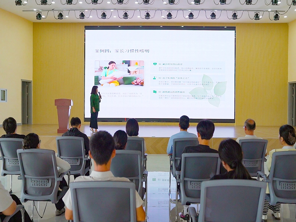 江苏南京正规不听话孩子军训学校联系电话