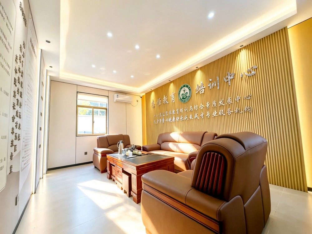 南京叛逆小孩全封闭教育学校指南：怎样为孩子找到真正适合的改变之路